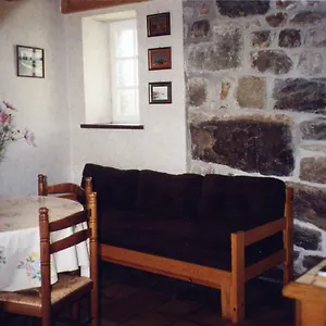 Le Moign-locations Hébergement de vacances
